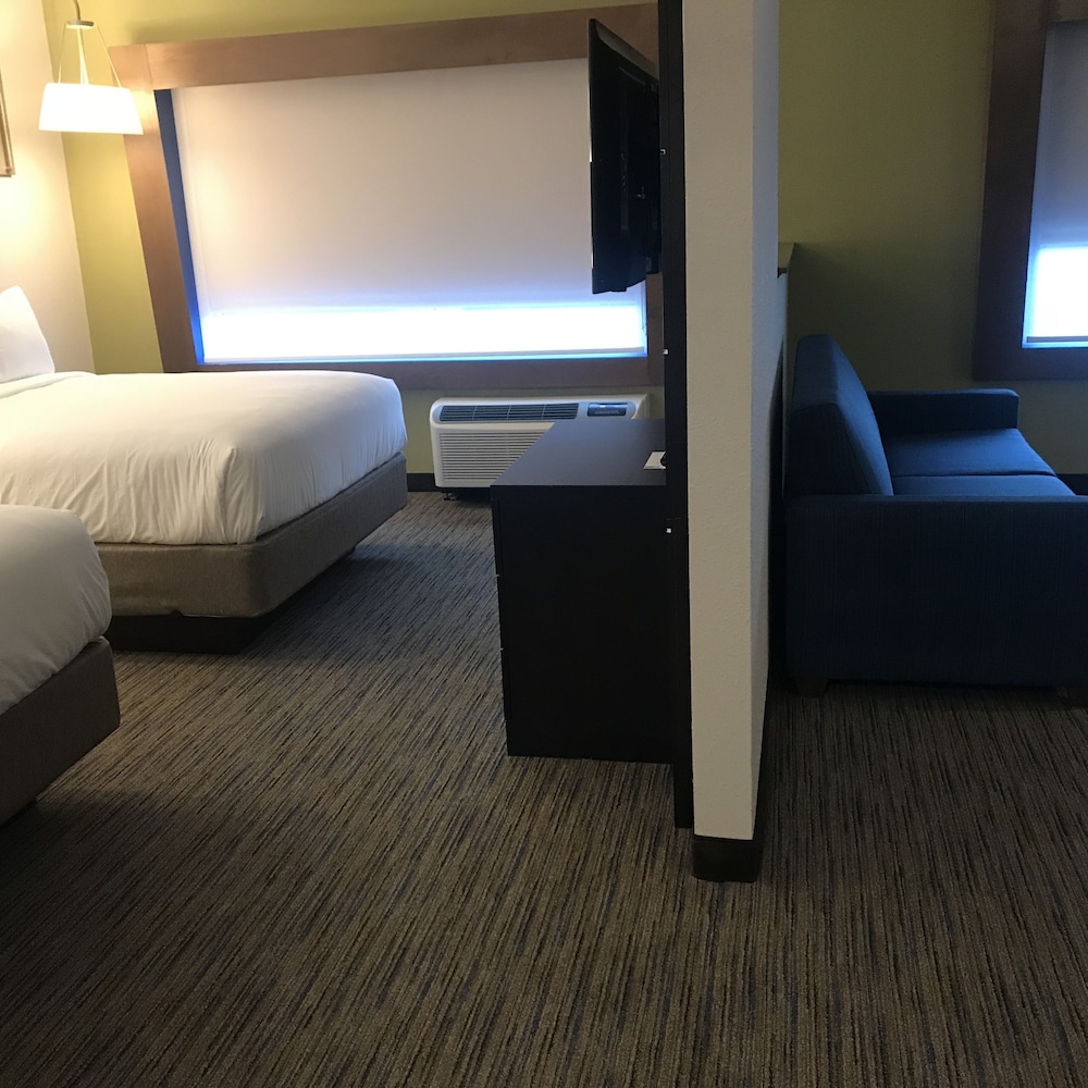 holiday inn express and suites summerville by ihg
