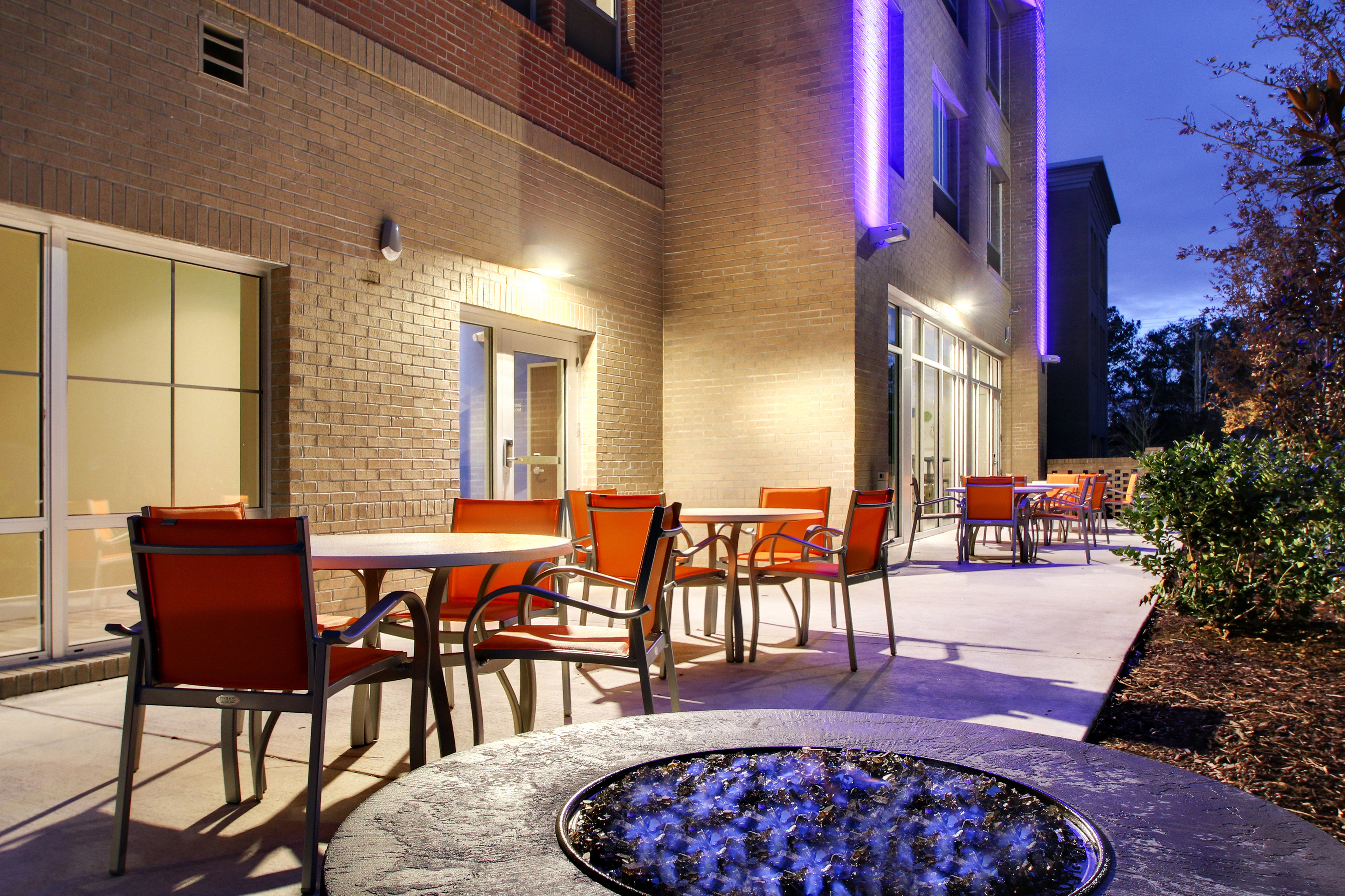 holiday inn express and suites summerville by ihg