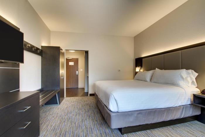 holiday inn express and suites summerville by ihg