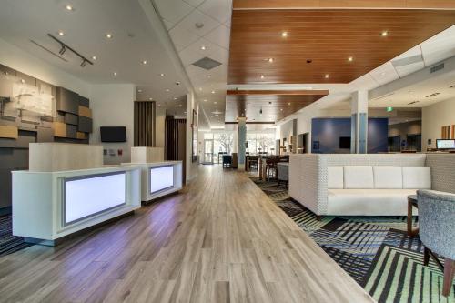holiday inn express and suites summerville by ihg