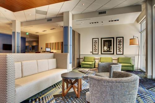holiday inn express and suites summerville by ihg
