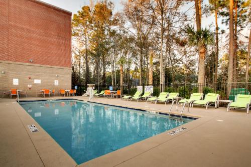 holiday inn express and suites summerville by ihg