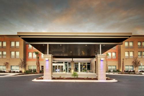 holiday inn express and suites summerville by ihg