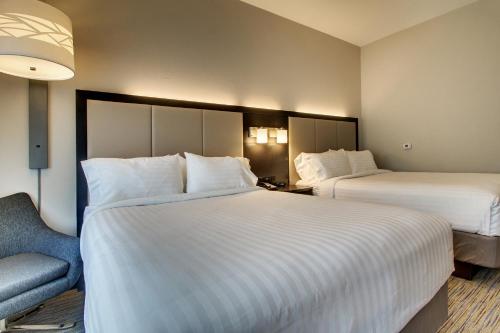 holiday inn express and suites summerville by ihg