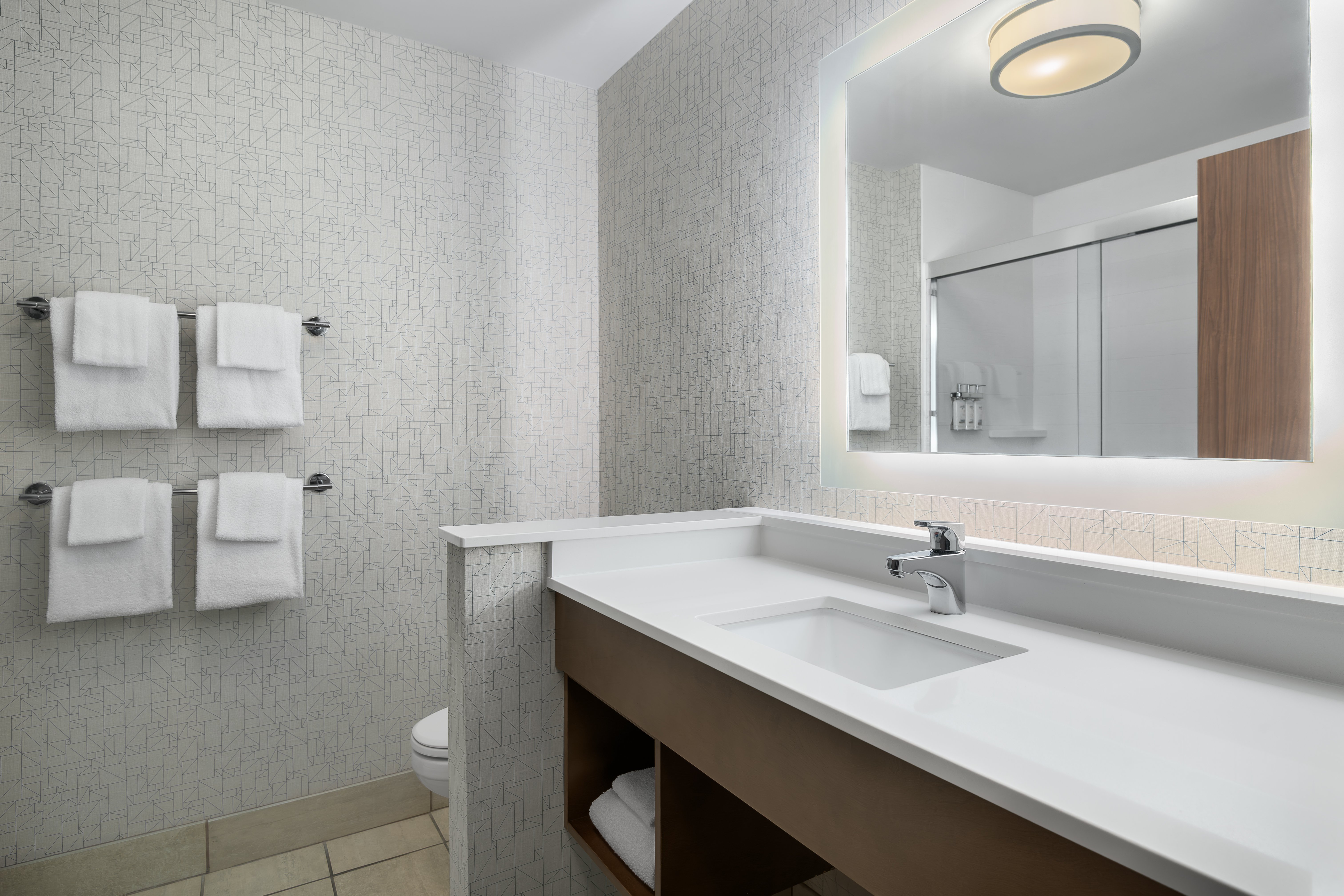 holiday inn express and suites west melbourne by ihg