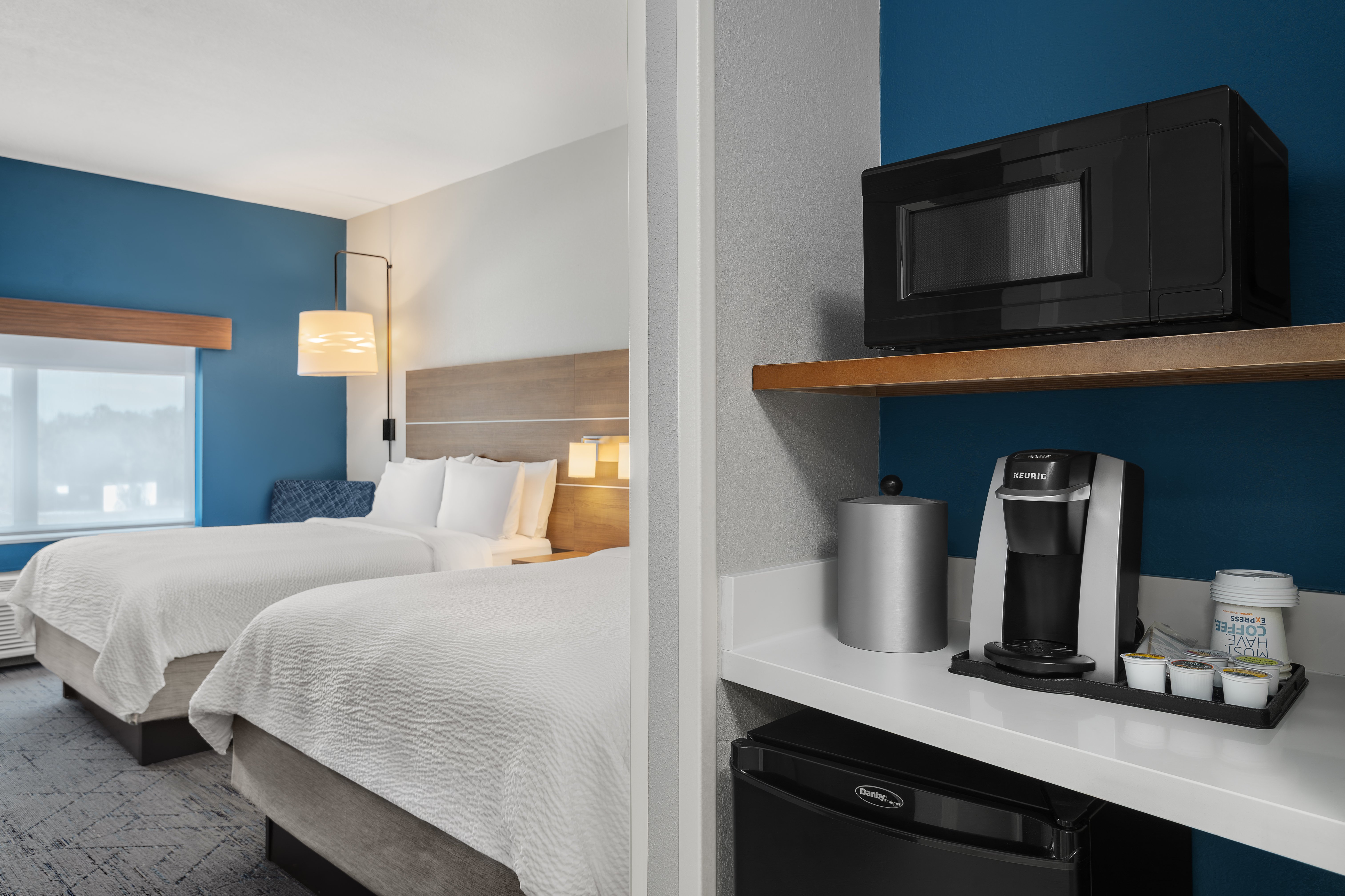 holiday inn express and suites west melbourne by ihg