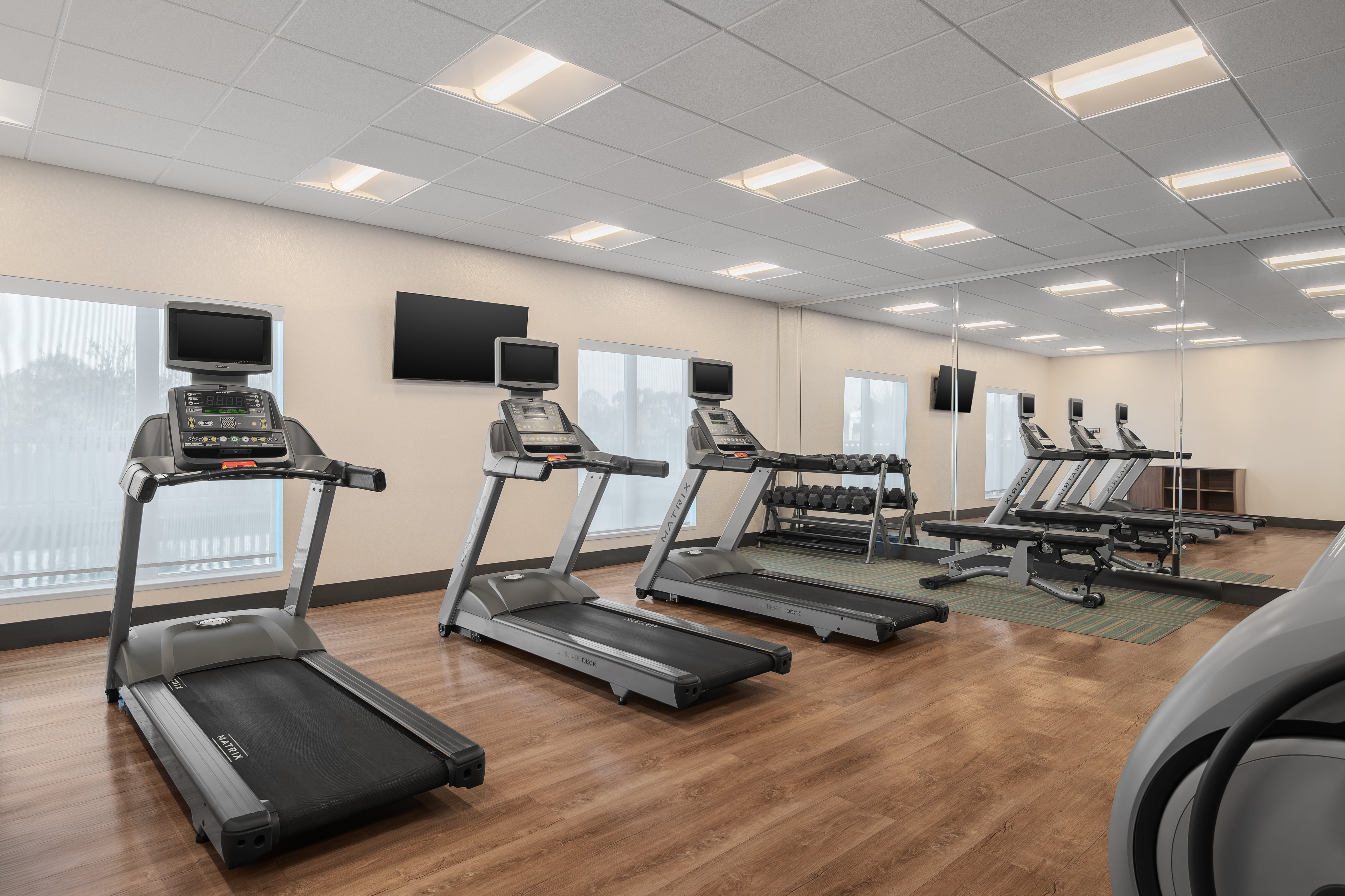holiday inn express and suites west melbourne by ihg