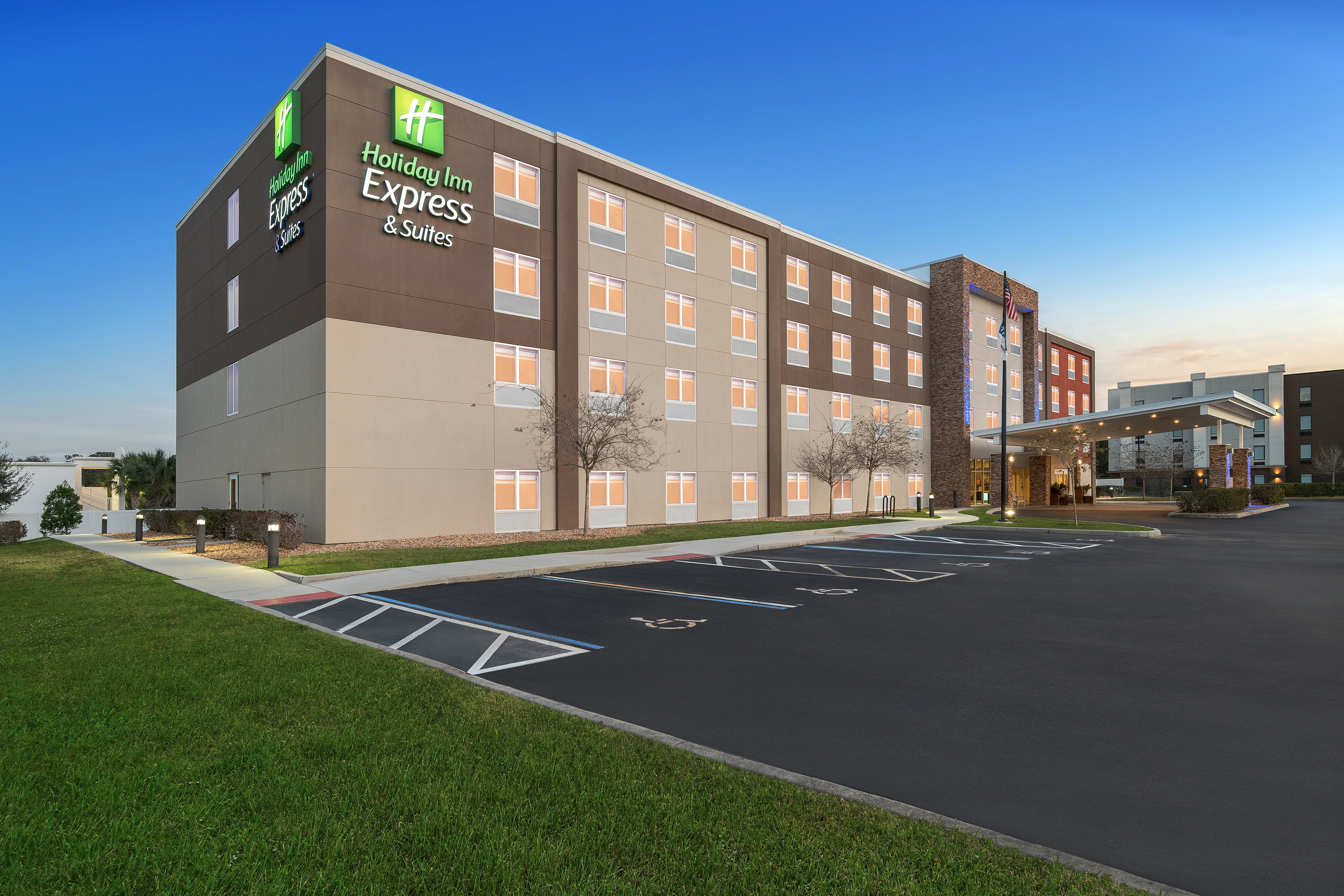 holiday inn express and suites west melbourne by ihg