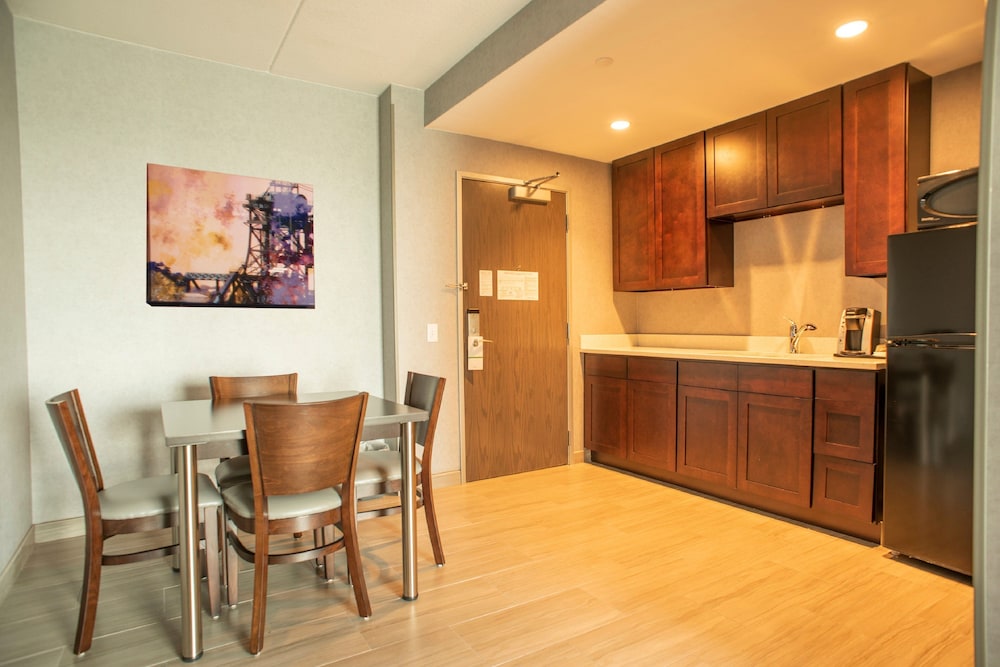 holiday inn and suites joliet southwest by ihg