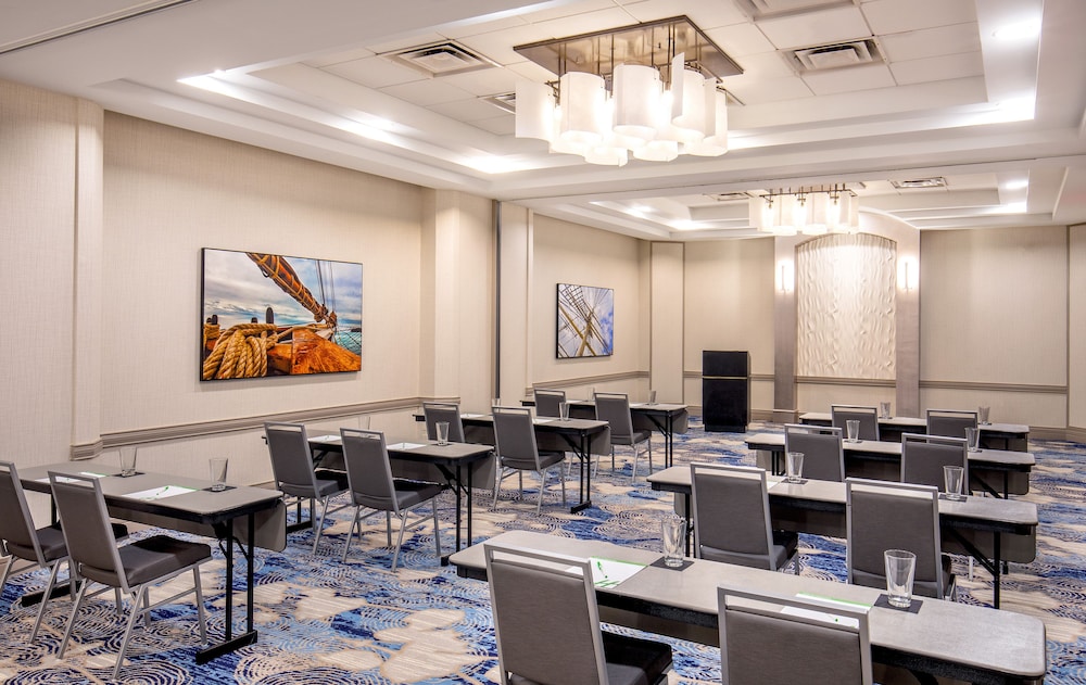 holiday inn newport news hampton by ihg