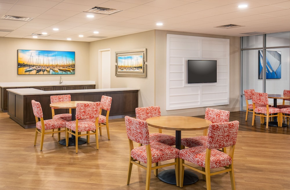 holiday inn newport news hampton by ihg