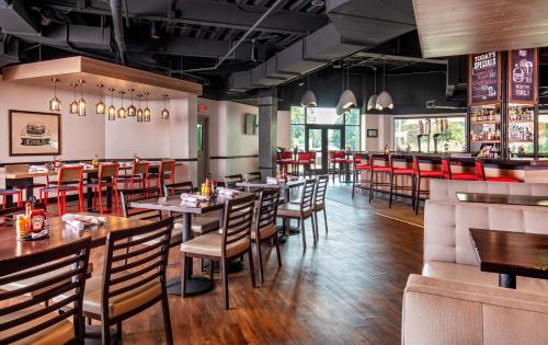 holiday inn newport news hampton by ihg