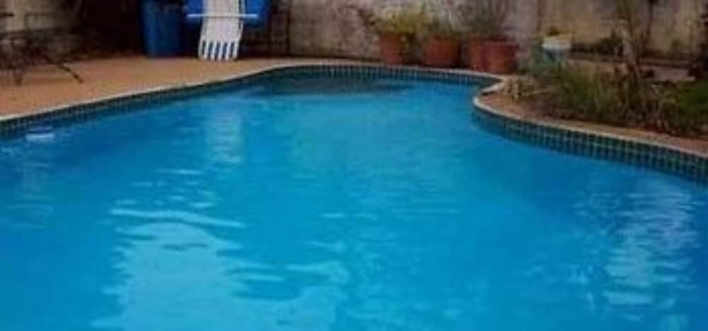 the lakehouse bed and breakfast