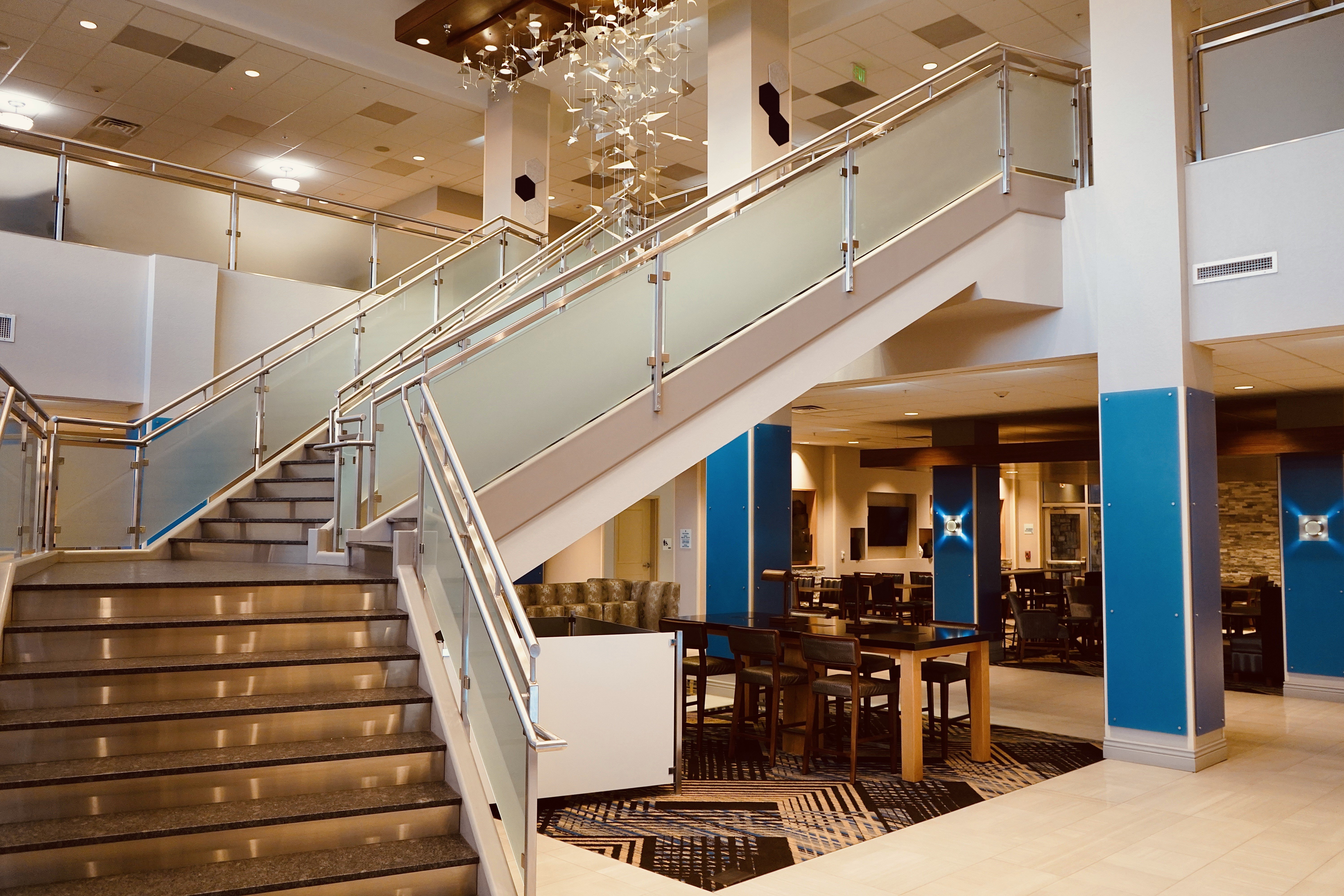 holiday inn express and suites denver aurora medical campus