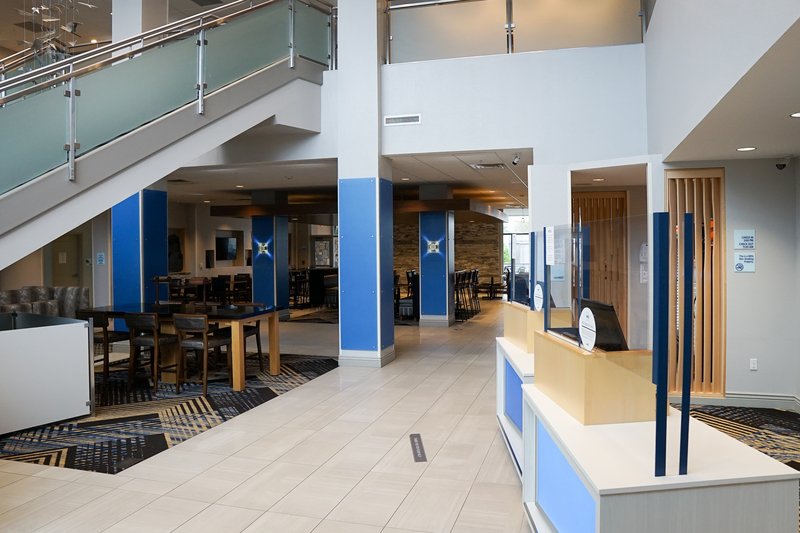 holiday inn express and suites denver aurora medical campus