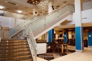 holiday inn express and suites denver aurora medical campus