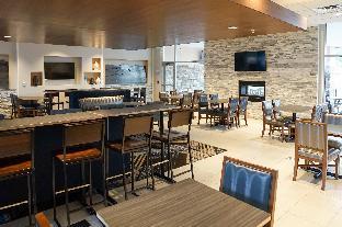 holiday inn express and suites denver aurora medical campus