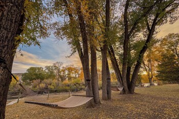 chinook winds lodge
