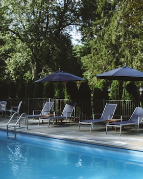 Hasbrouck House,Cottekill>>Stone Ridge,4 star