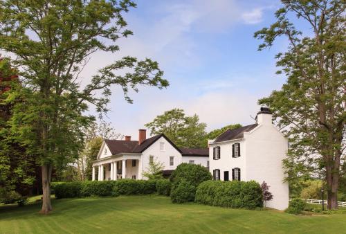 inn and tavern at meander