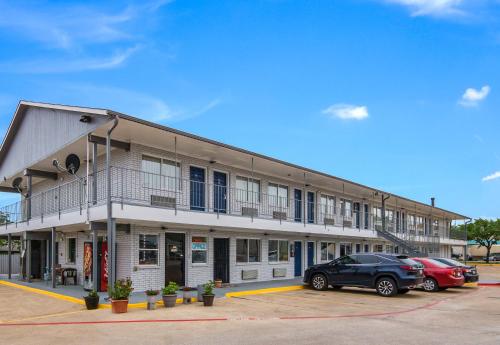 Knights Inn North Richland Hills,Dallas/Fort Worth International Airport>>Dallas,3 star