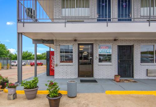 knights inn north richland hills
