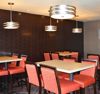 black gold suites tioga