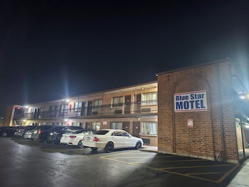 bluestar motel