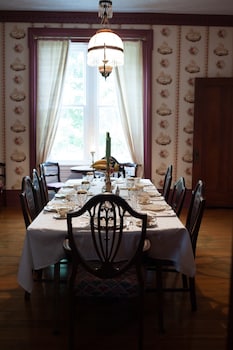 the denny house