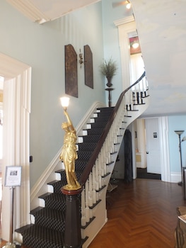 the pepin mansion historic bandb