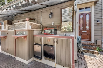 royal barracks guest house