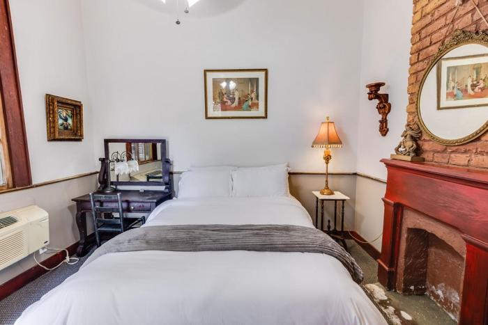 royal barracks guest house