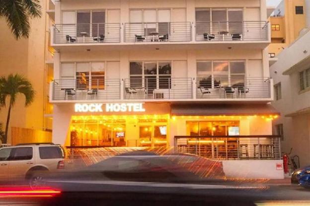 rock apartments by lowkl