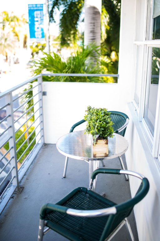 rock apartments by lowkl