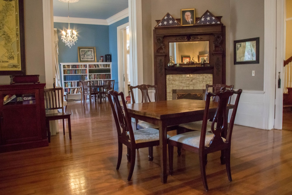 Sweet Cane Inn,Natchitoches Parish>>Natchitoches,3 star