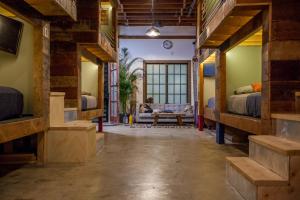 podshare los feliz hostel