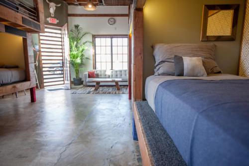 podshare los feliz hostel