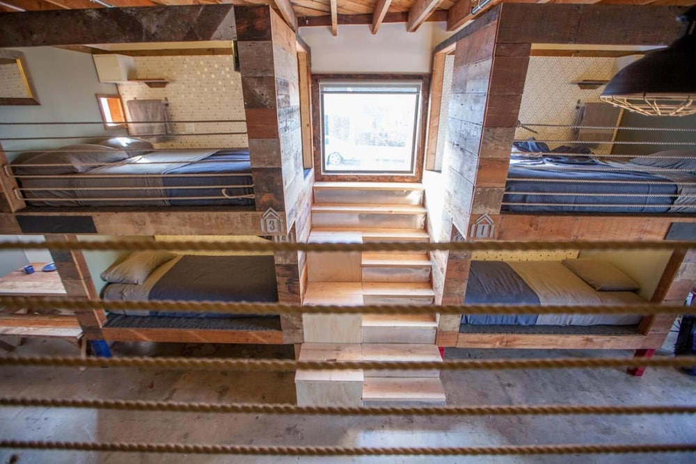 podshare los feliz hostel