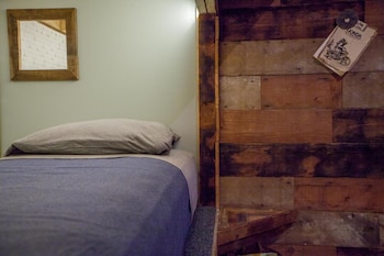 podshare los feliz hostel