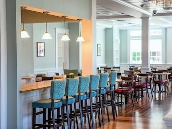 mills park hotel
