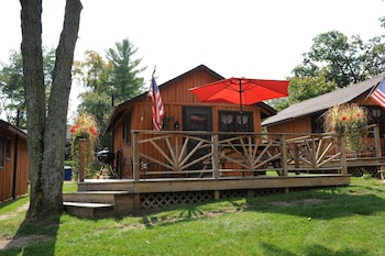 Clear Lake Resort,Grayling>>Foster Township,4 star