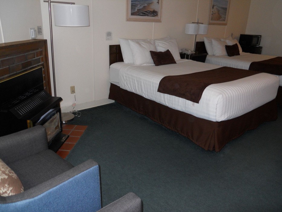 ester lee oceanview inn