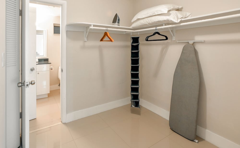 artrageous on the river by rocketstay