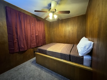 crest lodge historic mountain inn