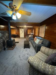 crest lodge historic mountain inn