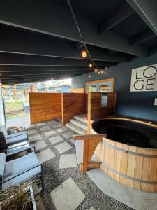 Loge Westport,,3 star