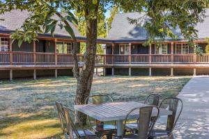 shasta view lodge