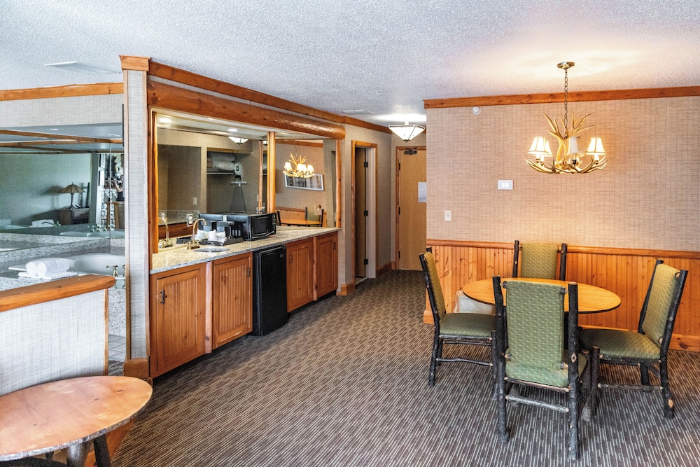 splash universe resort