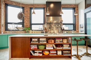 the publishing house bandb