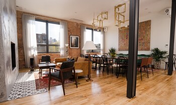 the publishing house bandb